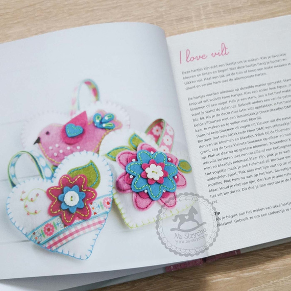 Set - Marianne Design - Ich liebe Vilt - Buch, Schleife und stanzform Präge Stanzschablone Cutting Dieund