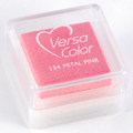 TSUKINEKO - Pigment Stempelkissen - Versa Color small 2,5 x 2,5 cm -  Petal Pink