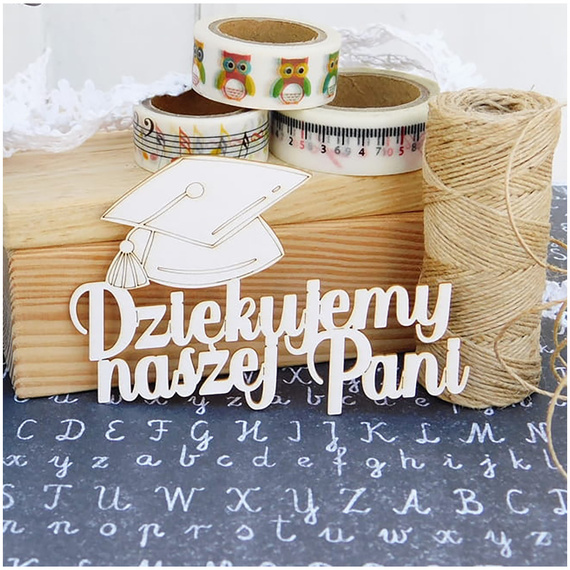 Dekorpappe Die Cut Chipboard - Schule - Danke an unsere Dame mit der Biretta - Kreatywna Pracownia