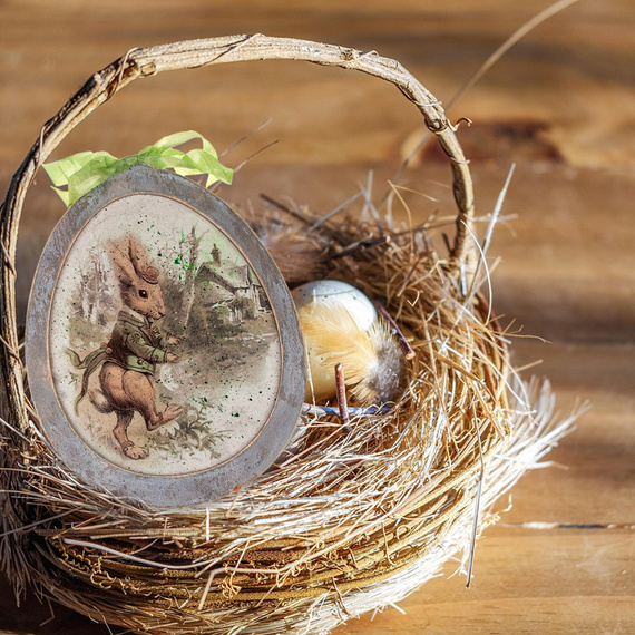 Decoupage-Set mit hölzernen Ostereiern und Rahmen