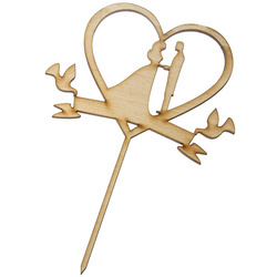 Holzdekoration Braut und Bräutigam mit Tauben